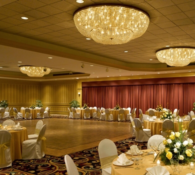 Pictures of the Reunion Hotel